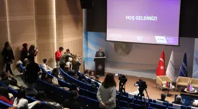 Yapay Zeka Zirvesi İletişim Fakültesi